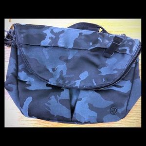 Lululemon All Night Festival Bag